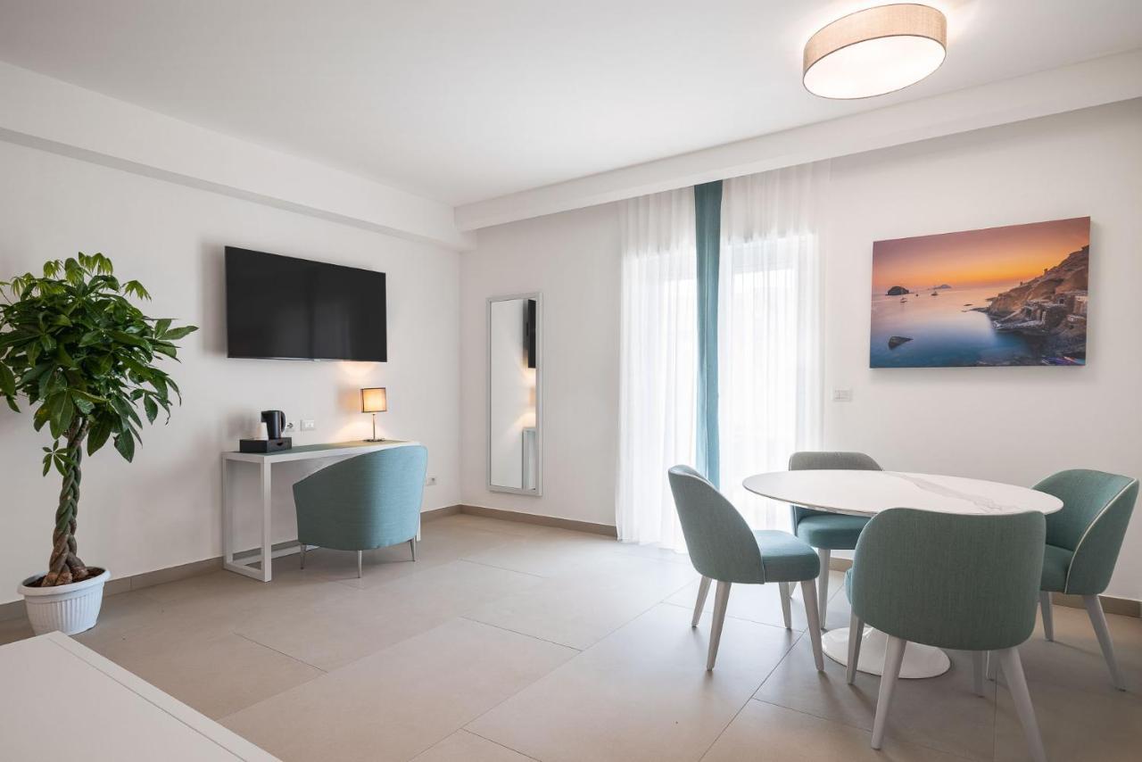 Seaside Hotel Capo dʼOrlando Buitenkant foto