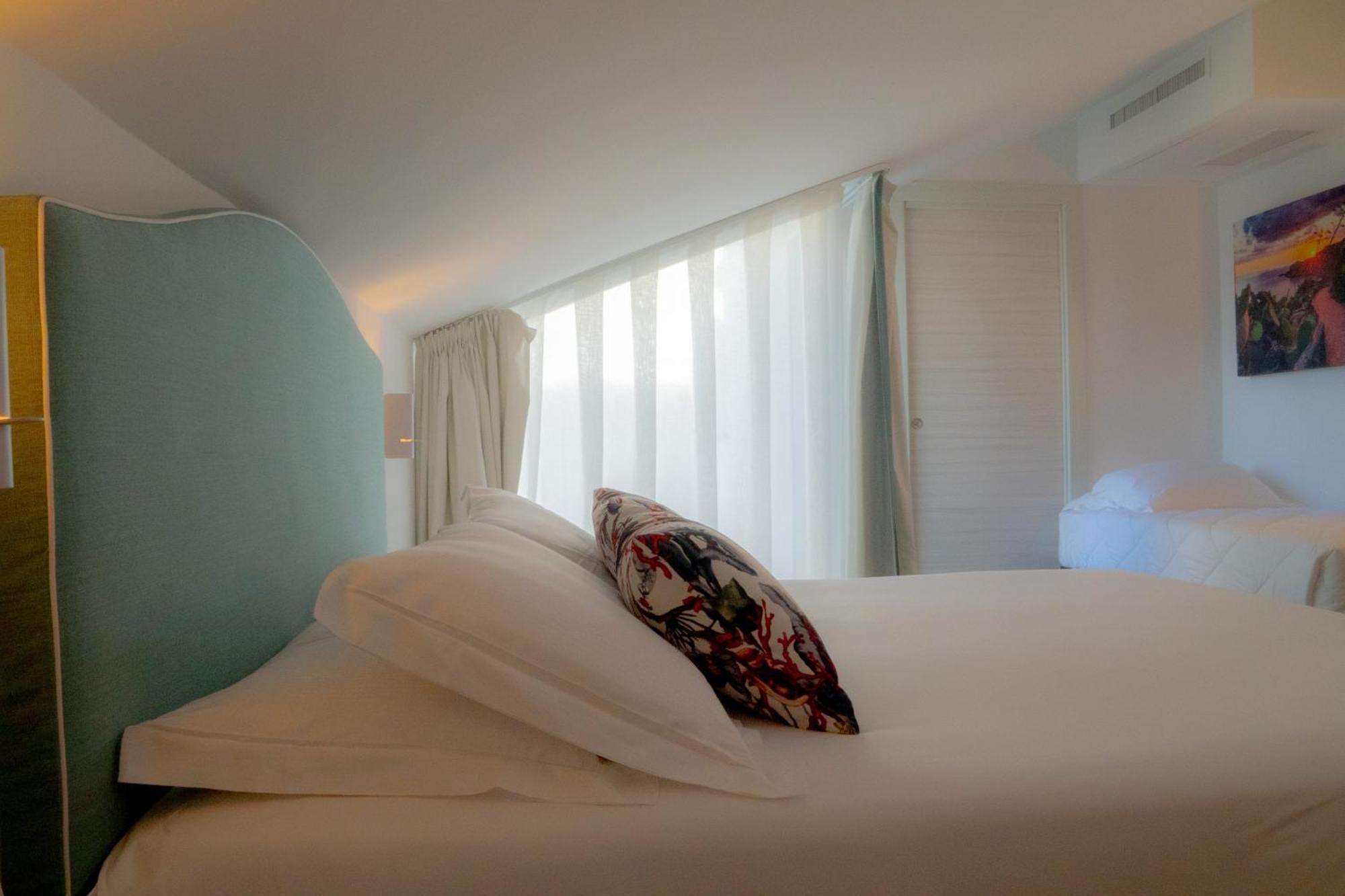 Seaside Hotel Capo dʼOrlando Buitenkant foto