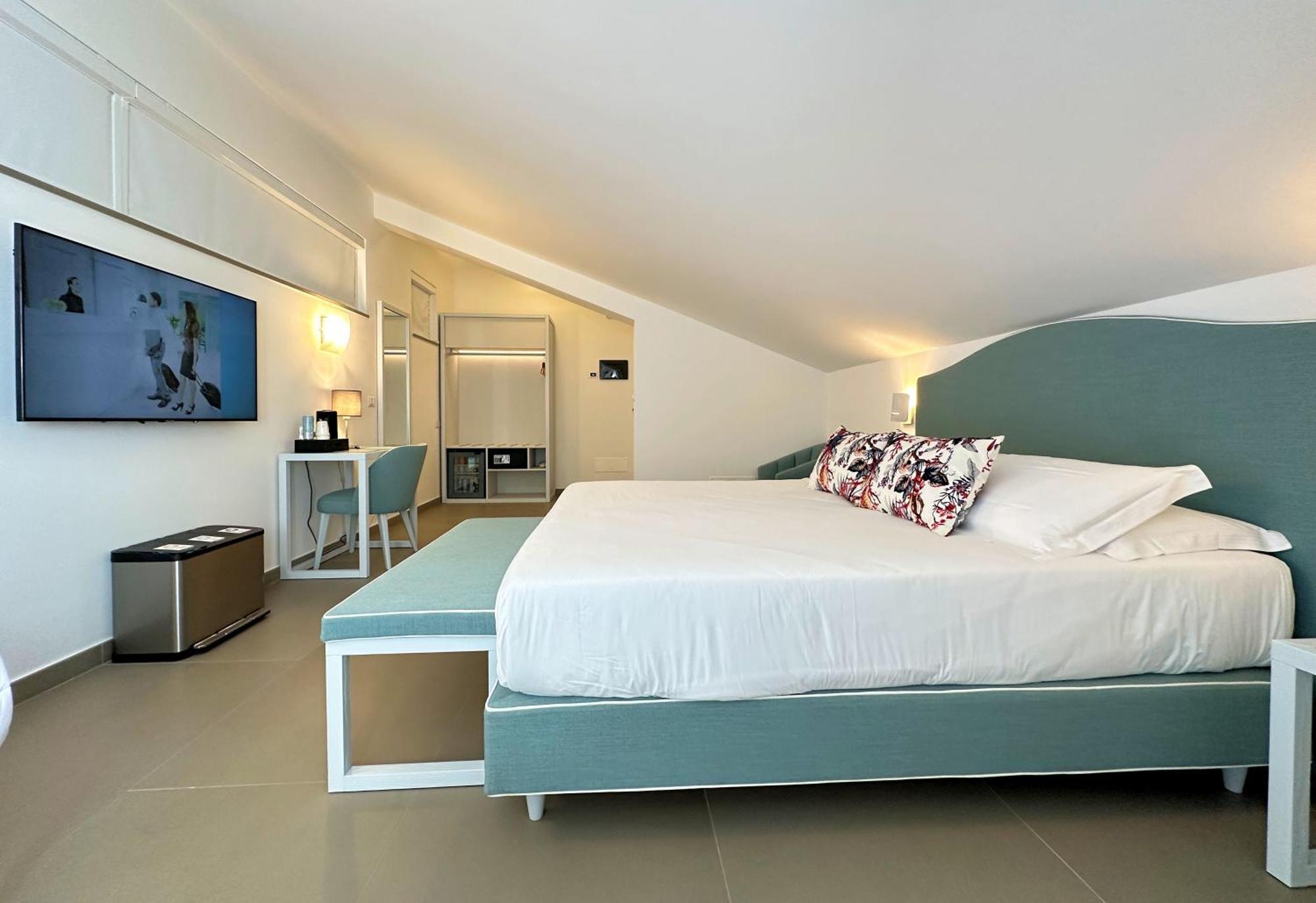 Seaside Hotel Capo dʼOrlando Buitenkant foto
